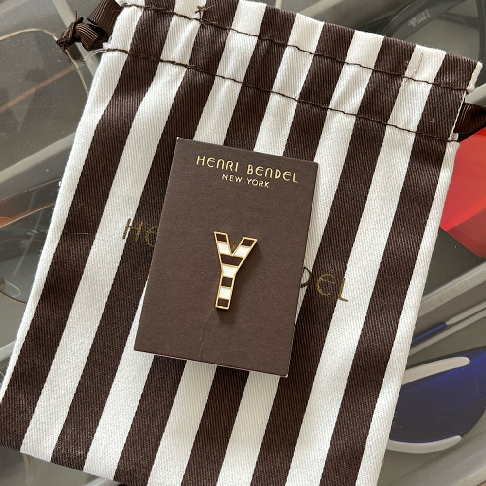 Henri Bendel Y Pin